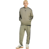 Bluza męska adidas Essentials 3-Stripes French Terry Hoodie oliwkowa KY4204