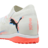 Buty piłkarskie Puma Future 8 Match TT 108597 01
