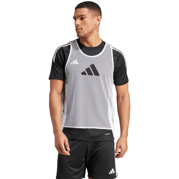 Znacznik adidas Training 24 BIB biały JF3242