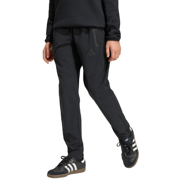 Spodnie dla dzieci adidas Tiro 26 Travel Woven czarne JM5556